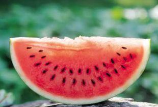 娱乐吃瓜酱紫金玫瑰,平阴县非遗文化瑰宝，传承与创新共谱美食新篇”