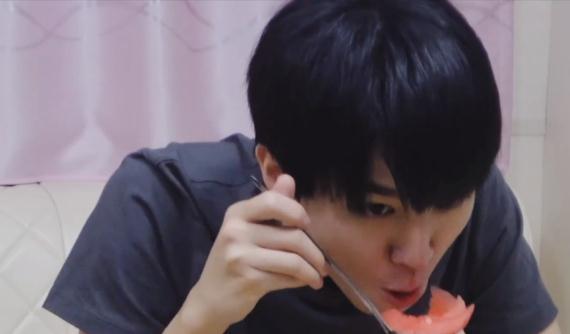 娱乐吃瓜蜀黍王俊凯,娱乐圈风云中的青春偶像