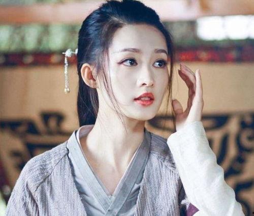 娱乐吃瓜李沁是谁,从昆曲少女到影视新星