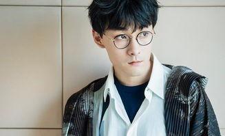 成毅吃瓜娱乐直播视频,娱乐圈幕后趣闻与个人魅力展现