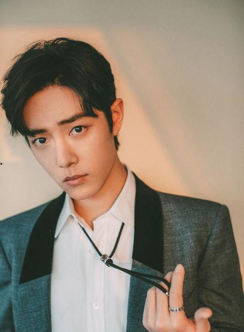 成毅吃瓜娱乐直播视频,娱乐圈幕后趣闻与个人魅力展现