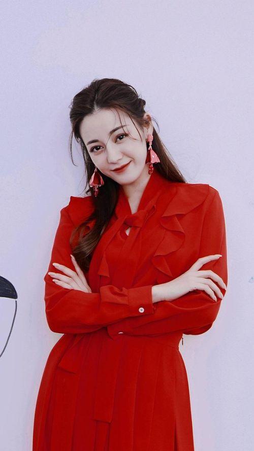 迪丽热巴吃瓜娱乐,娱乐圈风云中的璀璨星光