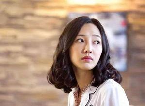 娱乐吃瓜酱中年妇女,娱乐圈“吃瓜”背后的真实生活