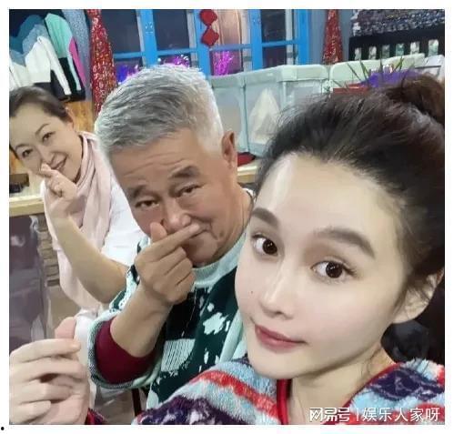 娱乐圈吃瓜爆料小孩,揭秘明星家庭幕后故事