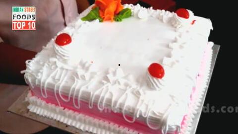 娱乐吃瓜酱哥哥切蛋糕,甜蜜瞬间引网友热议