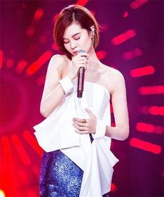 娱乐吃瓜姐郁可唯,娱乐吃瓜界的“瓜王”